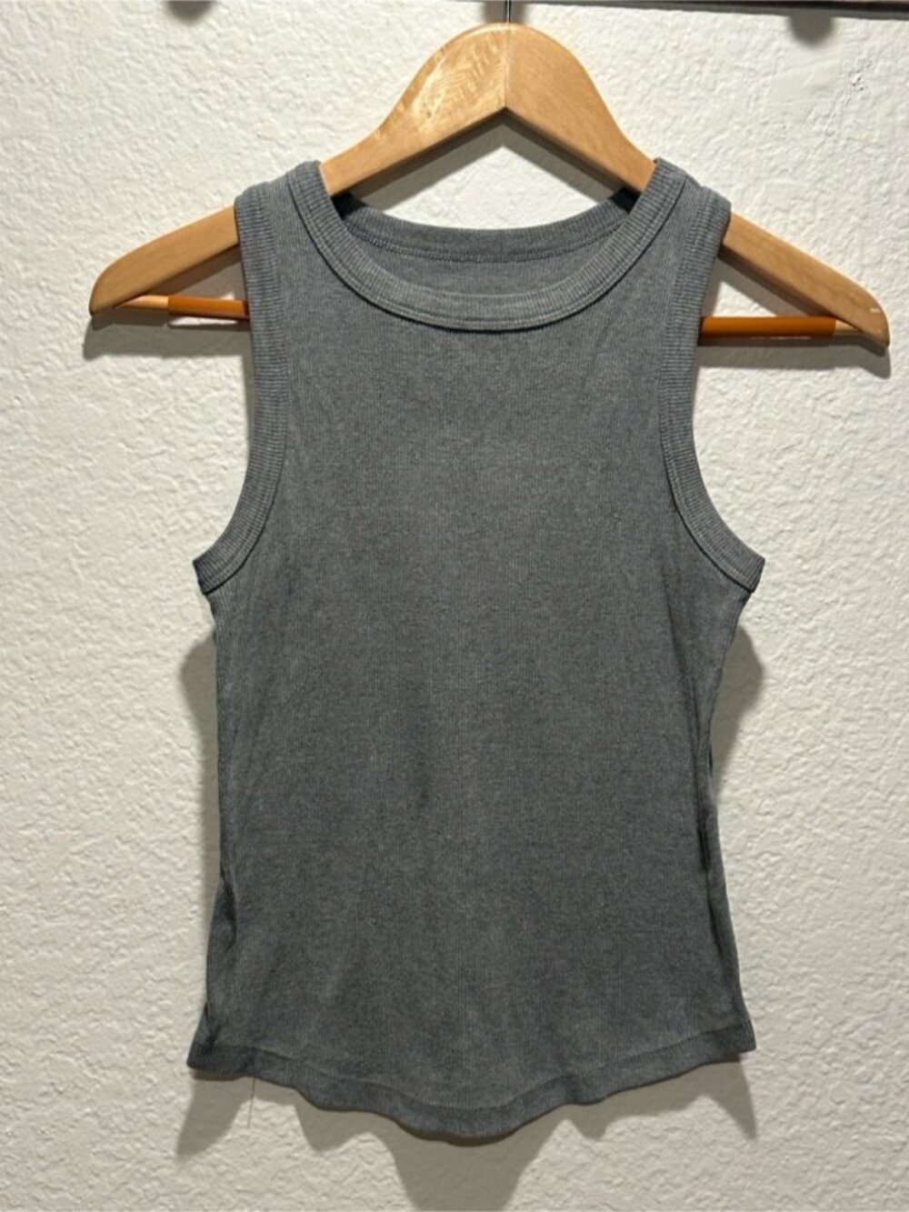 Gray Ribbed‎ Tank Top - Picture 3 of 3
